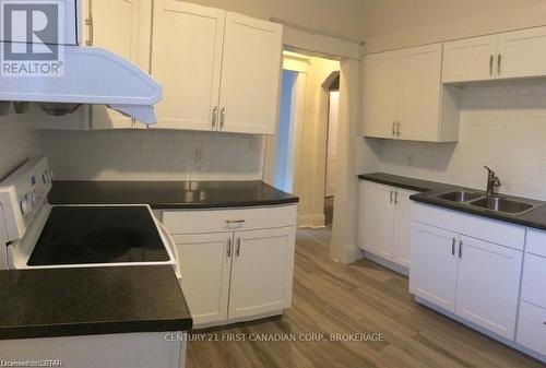 Main - 1054 Margaret Street, London, ON - Indoor Photo Showing Kitchen With Double Sink