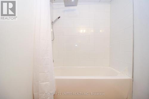186 Westcott Street, Peterborough, ON - Indoor Photo Showing Bathroom