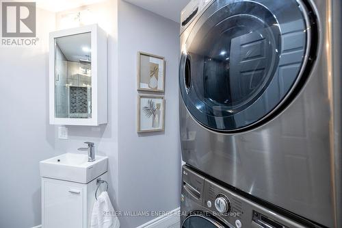 679 Carmel Line, Cavan Monaghan, ON - Indoor Photo Showing Laundry Room