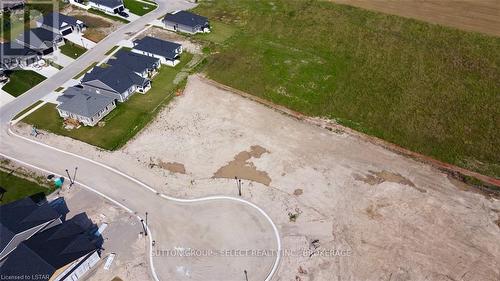 18 Lois Court, Lambton Shores (Grand Bend), ON 