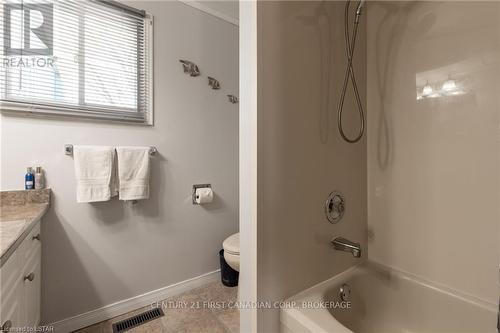 301 Glen Abbey Court, South Huron, ON - Indoor Photo Showing Bathroom