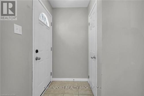 14 Mohegan Crescent, London, ON - Indoor Photo Showing Other Room