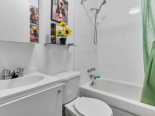Bathroom - 3684  - 3700 Rue Adam, Montréal (Mercier/Hochelaga-Maisonneuve), QC 