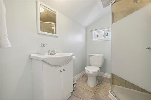42 John Street S, Halton Hills, ON - Indoor Photo Showing Bathroom