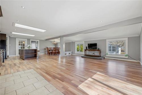 42 John Street S, Halton Hills, ON - Indoor Photo Showing Living Room