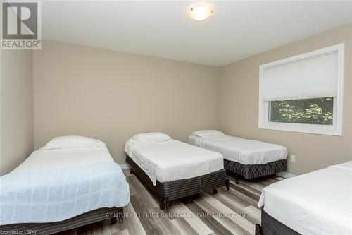 387 Stanley Park, Central Elgin, ON - Indoor Photo Showing Bedroom