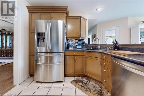 1839 Parkhurst Ave, London, ON - Indoor Photo Showing Kitchen With Stainless Steel Kitchen With Double Sink
