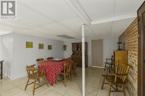 911 Wellington St E, Sault Ste. Marie, ON - Indoor Photo Showing Dining Room
