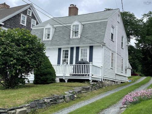 71 Main Street, Liverpool, NS 