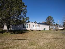 2 Rosewood Drive  Amherst, NS B4H 4N8