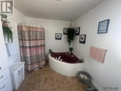 364 Craig St, Timmins, ON - Indoor Photo Showing Bathroom