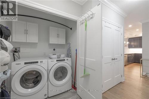 908 - 460 Callaway Road, London, ON - Indoor Photo Showing Laundry Room