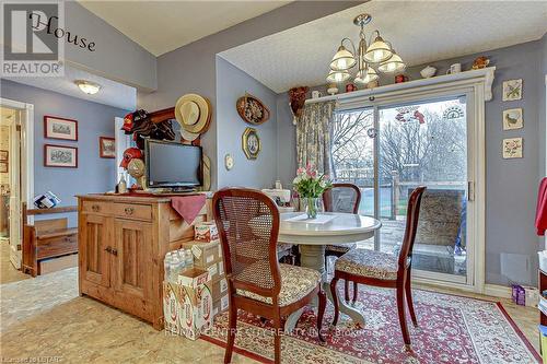 40024 Talbot Line, Southwold, ON - Indoor Photo Showing Dining Room