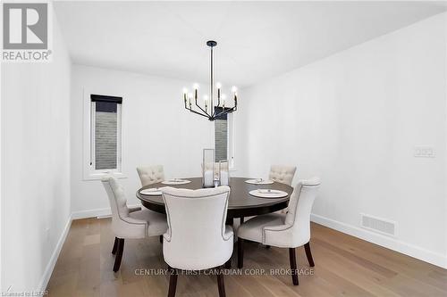3487 Isleworth Road, London, ON - Indoor Photo Showing Dining Room