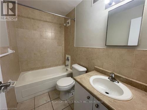 704 - 573 Mornington Avenue, London, ON - Indoor Photo Showing Bathroom