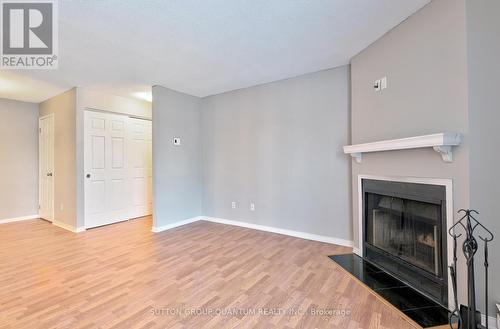531 - 1514 Pilgrims Way, Oakville, ON - Indoor With Fireplace