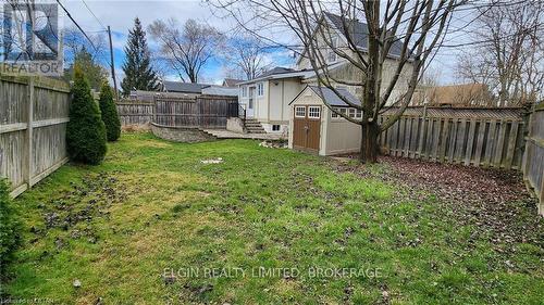 3 Colgrove Pl, London, ON - Outdoor With Backyard