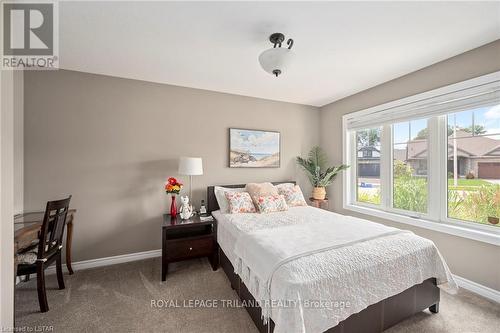 190 Emery Street, Central Elgin, ON - Indoor Photo Showing Bedroom