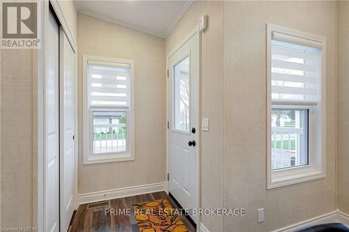 66 Fairview Crescent, North Perth, ON - Indoor Photo Showing Other Room