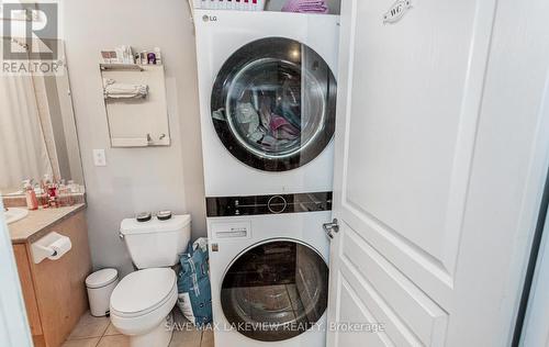 910 - 5 Marine Parade Drive, Toronto, ON - Indoor Photo Showing Laundry Room