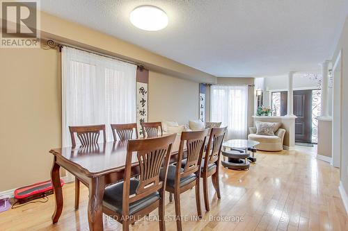 64 Metcalfe Drive, Bradford West Gwillimbury, ON - Indoor Photo Showing Dining Room
