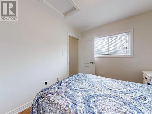 26 Sumach Drive, Georgina, ON - Indoor Photo Showing Bedroom
