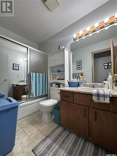 105 2Nd Avenue E, Lampman, SK - Indoor Photo Showing Bathroom