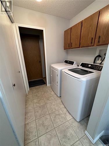 105 2Nd Avenue E, Lampman, SK - Indoor Photo Showing Laundry Room