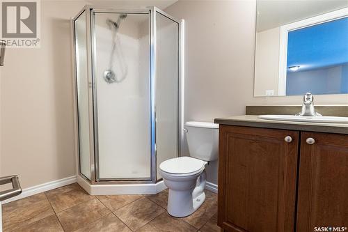 110 100 1St Avenue N, Warman, SK - Indoor Photo Showing Bathroom