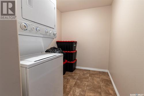 110 100 1St Avenue N, Warman, SK - Indoor Photo Showing Laundry Room