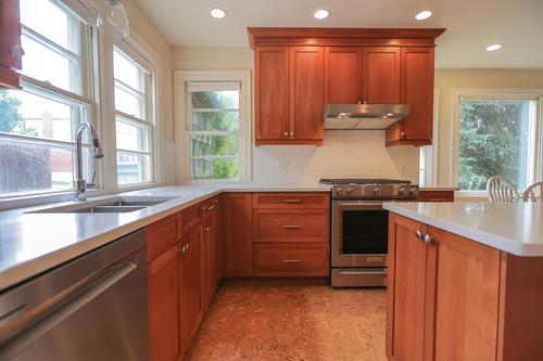 704 Hoover Street, Nelson, BC - Indoor Photo Showing Kitchen With Double Sink