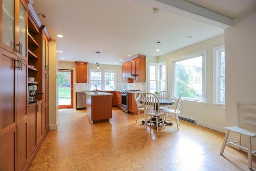 704 Hoover Street, Nelson, BC - Indoor