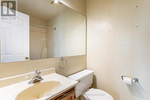 136 Elmwood Avenue E, London, ON - Indoor Photo Showing Bathroom