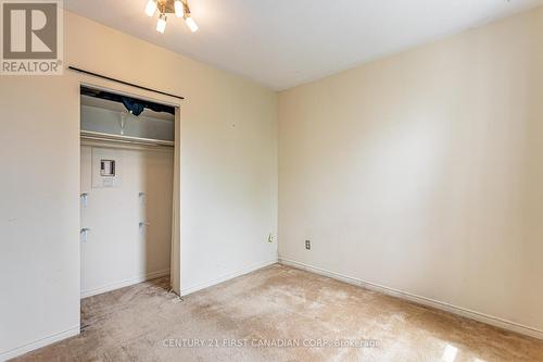 136 Elmwood Avenue E, London, ON - Indoor Photo Showing Other Room