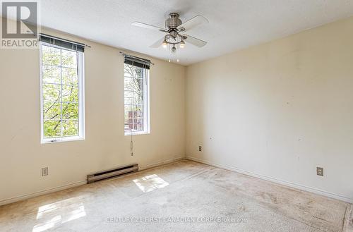 136 Elmwood Avenue E, London, ON - Indoor Photo Showing Other Room