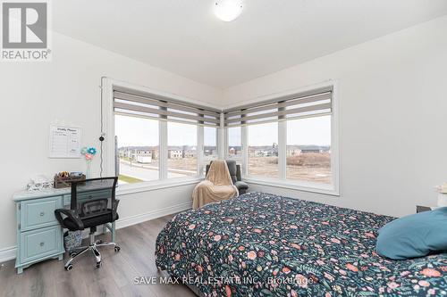 3 Grierson Trail, Hamilton, ON - Indoor Photo Showing Bedroom