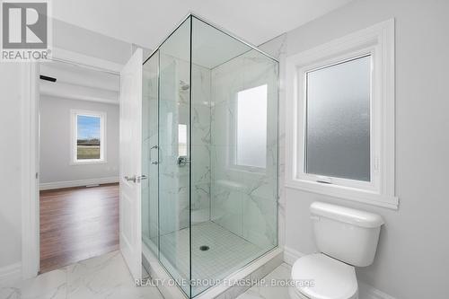 134 Tuscany Trail, Chatham-Kent (Chatham), ON - Indoor Photo Showing Bathroom