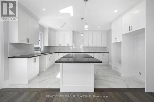 85 Kingsbridge Drive, Amherstburg, ON - Indoor Photo Showing Kitchen