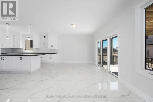 111 Bonnet Road, Amherstburg, ON - Indoor Photo Showing Kitchen