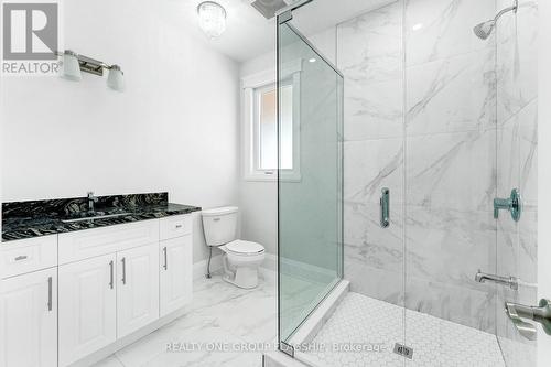 322 Benson Court, Amherstburg, ON - Indoor Photo Showing Bathroom