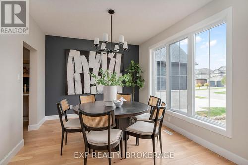 2064 Wickerson Road, London, ON - Indoor Photo Showing Dining Room