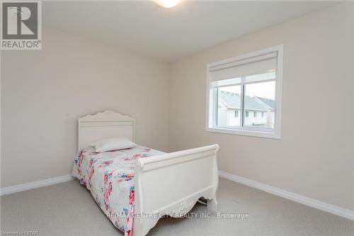 37 Styles Drive, St. Thomas, ON - Indoor Photo Showing Bedroom