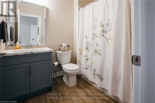 32 Regatta Way, Central Elgin, ON - Indoor Photo Showing Bathroom