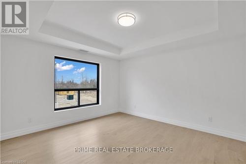 202 - 3290 Stella Crescent, Windsor, ON - Indoor Photo Showing Other Room