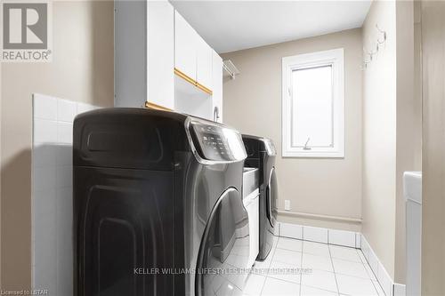 904 Willow Drive, London, ON - Indoor Photo Showing Laundry Room