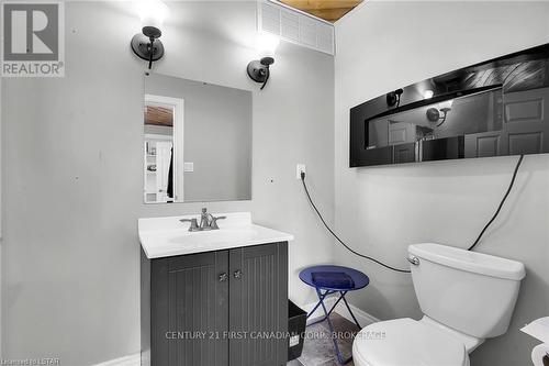 23992 Denfield Road, Middlesex Centre, ON - Indoor Photo Showing Bathroom