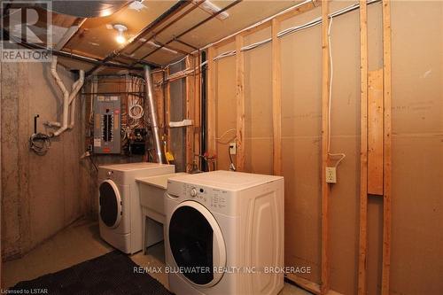 24 - 90 Ontario Street S, Lambton Shores, ON - Indoor Photo Showing Laundry Room