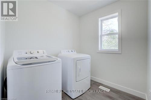 691 William Street, London, ON - Indoor Photo Showing Laundry Room