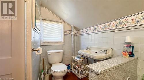 Imported from itso - 262 Prince Arthur Street, South Huron, ON - Indoor Photo Showing Bathroom