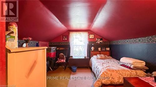 Imported from itso - 262 Prince Arthur Street, South Huron, ON - Indoor Photo Showing Bedroom